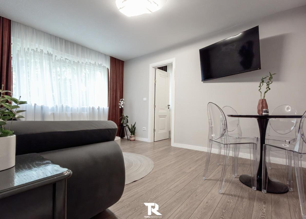 Terra Appartement Suceava Buitenkant foto