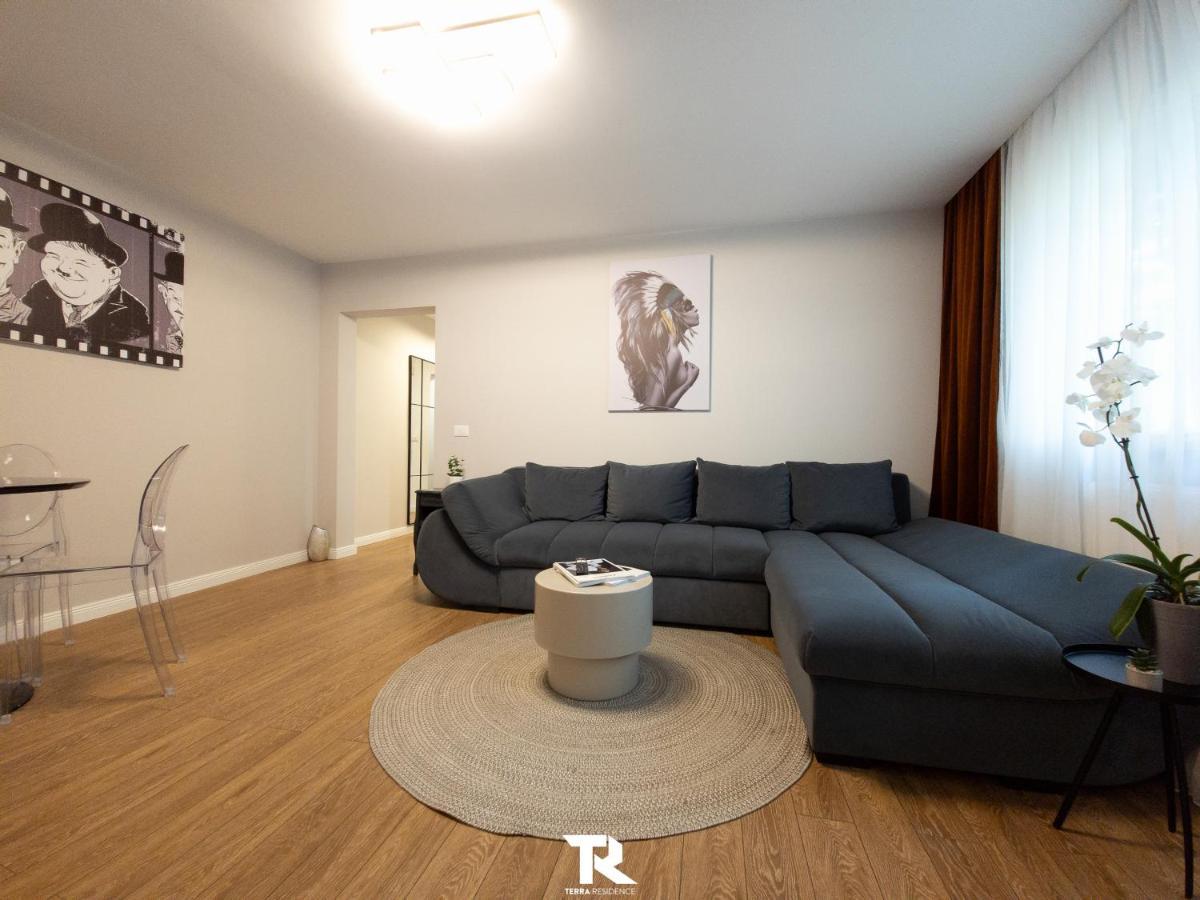 Terra Appartement Suceava Buitenkant foto
