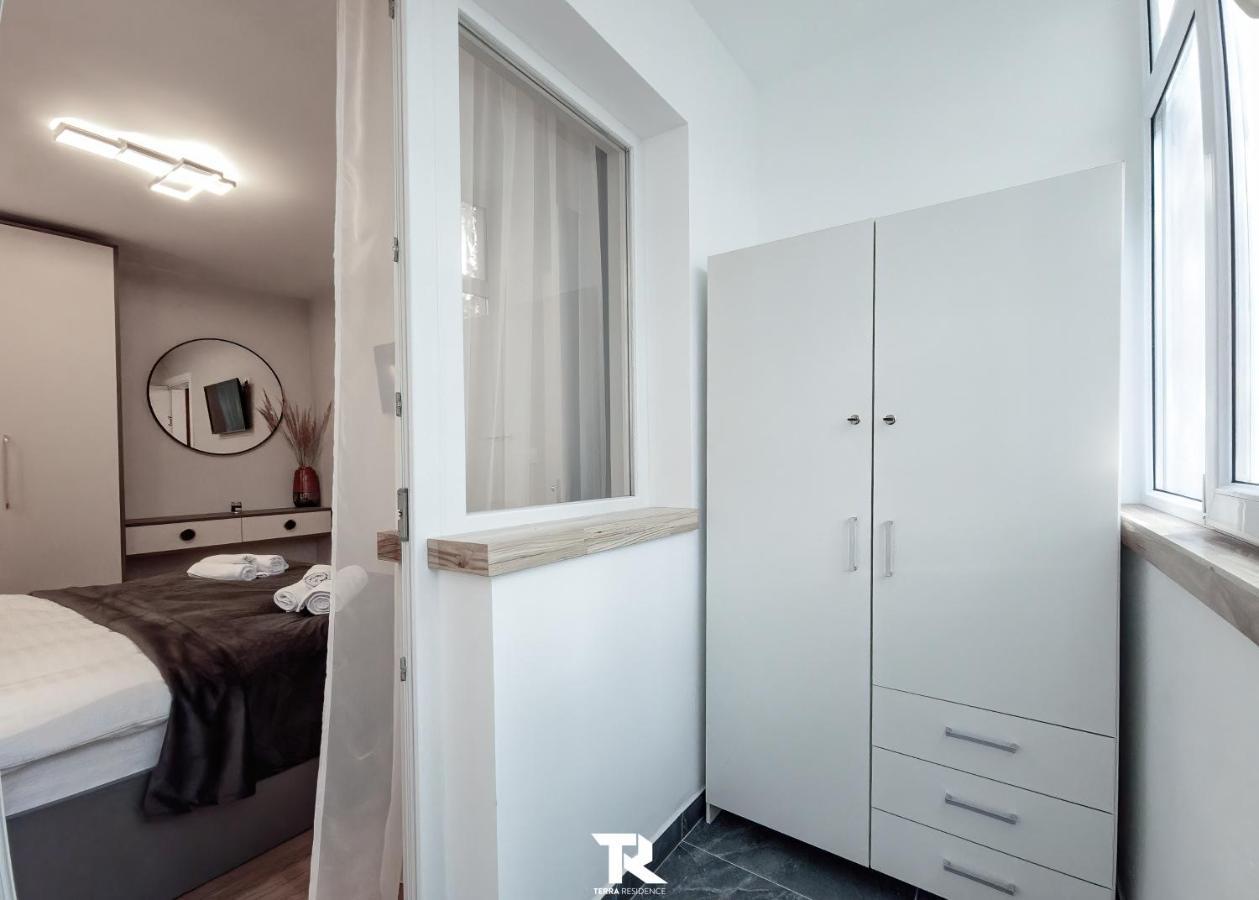 Terra Appartement Suceava Buitenkant foto