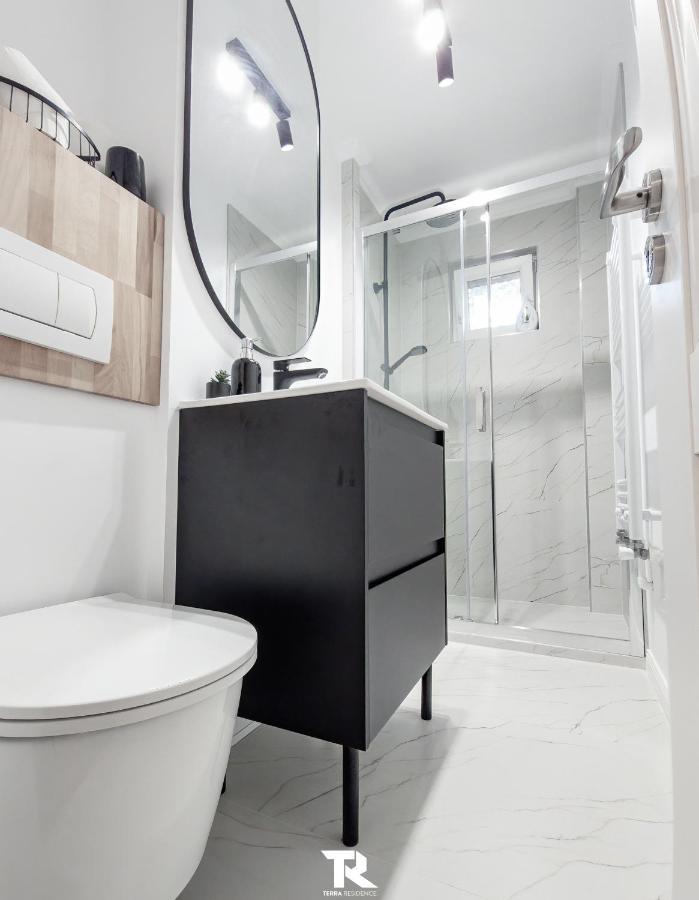 Terra Appartement Suceava Buitenkant foto